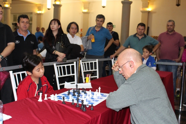 Mequinho x Polugaevsky, no torneio de - Xadrez na História